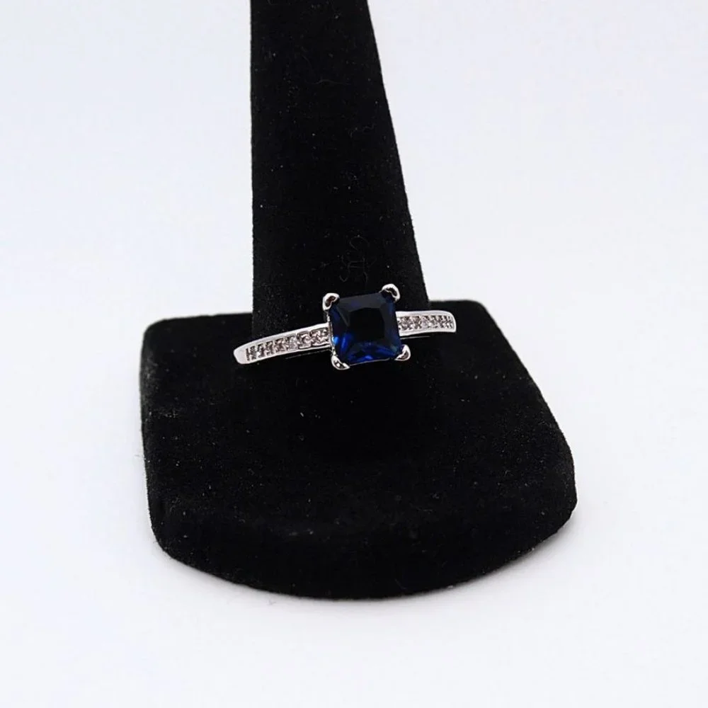 Brilliant Sapphire Blue Princess Cut 1.00ctw Bridal Ring .925 Sterling Silver
